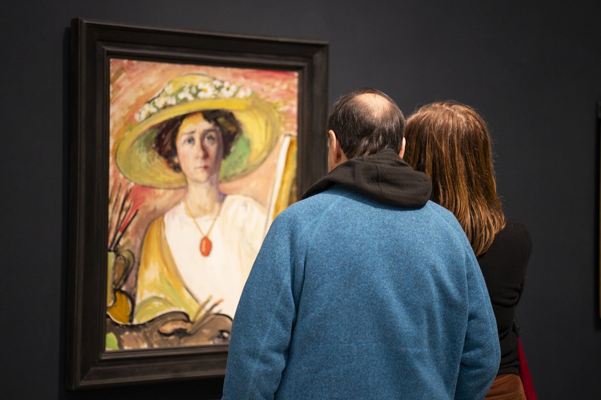 Guggenheim's tweet image. Now on view! ✨

Explore bold, original works by Gabriele Münter, a pioneer of early 20th-century modern art. Over fifty paintings and nineteen early photographs reveal her vibrant approach to color and form—shaped by travel, community, and a sharp eye for composition. Münter’s…