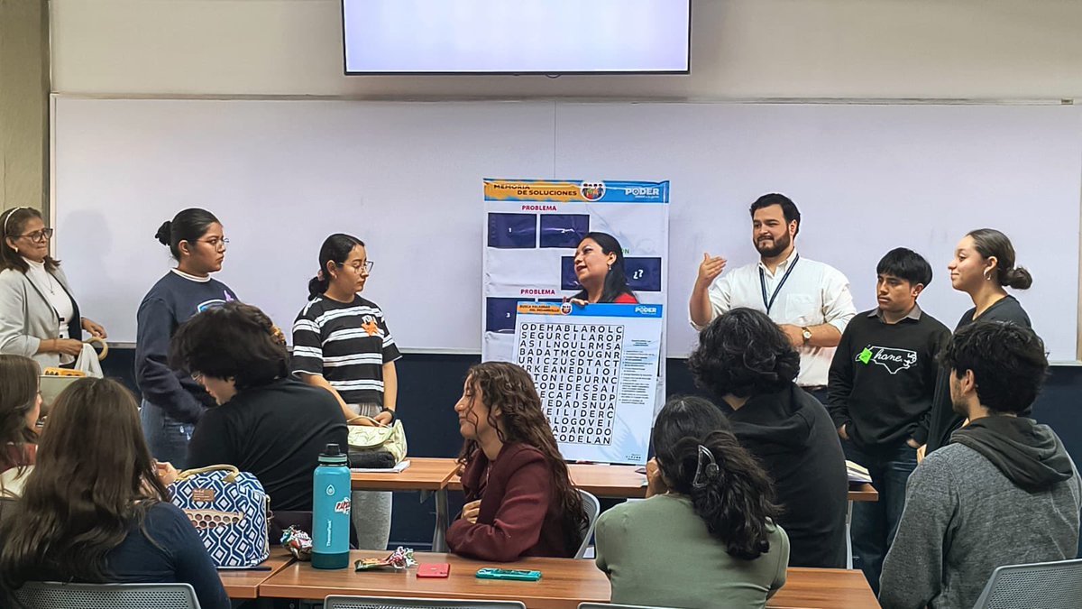 SCEPgt's tweet image. El equipo de Comunicación Social de la #SCEP🇬🇹 facilitó el Taller de Prototipos Lúdicos para la participación Ciudadana, dirigido a estudiantes de primer año de la carrera de Ciencias de la Comunicación de la Universidad Rafael Landívar.