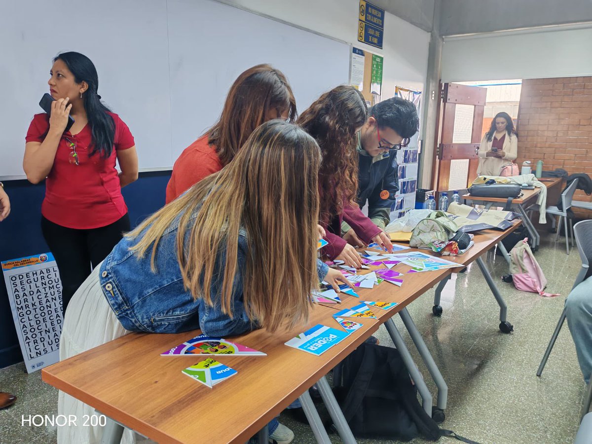 SCEPgt's tweet image. Seguimos construyendo ideas para motivar la participación de la juventud en el Sistema de Consejos de Desarrollo #Siscode.

#ParticipaciónCiudadana #SCEP #ConsejosDeDesarrollo #ComunicadoresenFormación #JuventudActiva #JuventudChispuda #TransfiriendoPoderalaGente