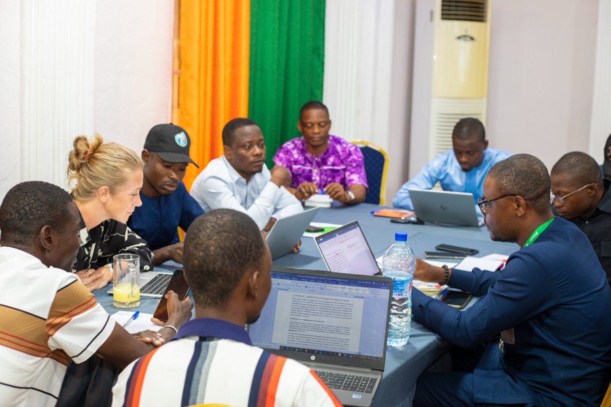 unfpa_benin's tweet image. Validation les 7–8 oct. 2025 des résultats du monitoring intensif de l’#ESS en milieu extrascolaire ✅
Une étape clé pour renforcer la qualité, la redevabilité et l’impact; avec le soutien du Royaume des Pays-Bas🇳🇱, mise en œuvre par @unfpa_benin 

#Jeunesse #SantéSexuelle