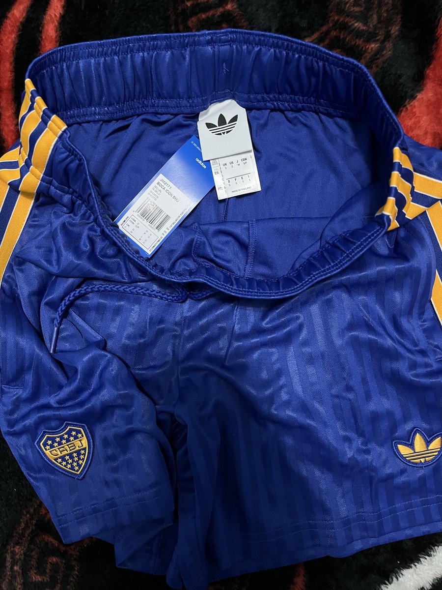 laglieco's tweet photo. @marto_m3 Nuevo con etiqueta, talle S $85.000 https://t.co/Nx2jfulDwm