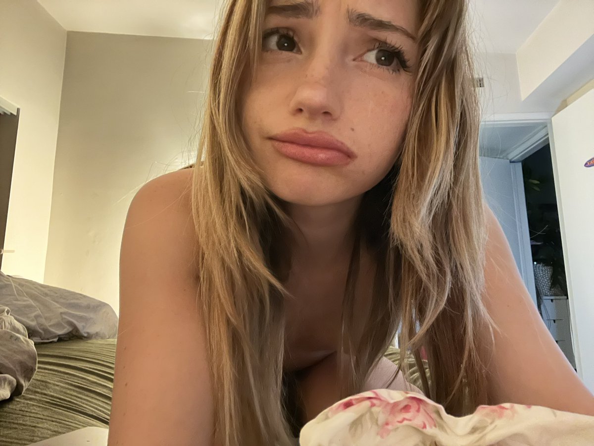 Wolfiegirlxoxox's tweet image. Do I win best pouty face?