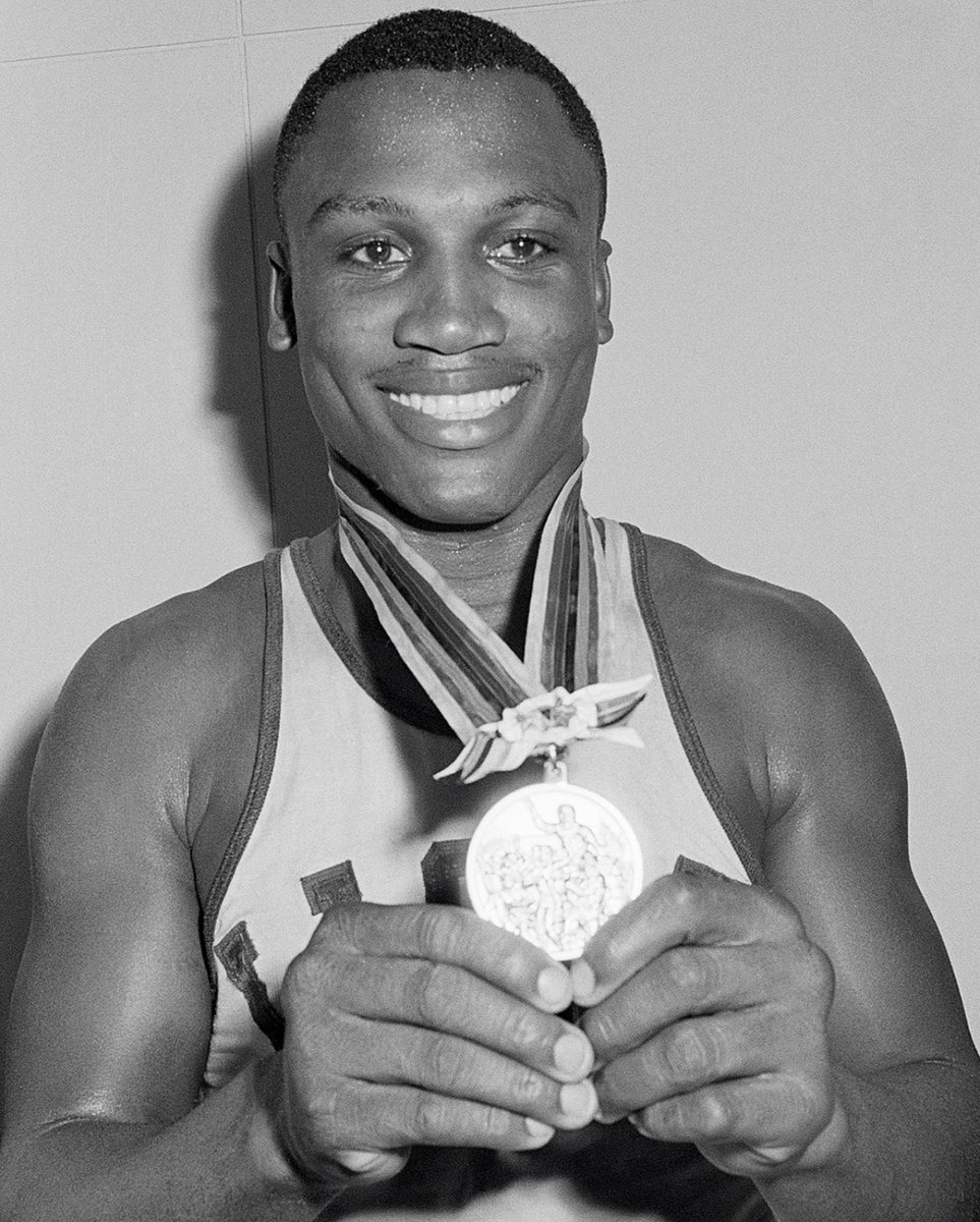 #OnThisDay in 2011 we lost…

Smokin Joe Frazier 👑🩶    R.I.P. 🕊️🥊