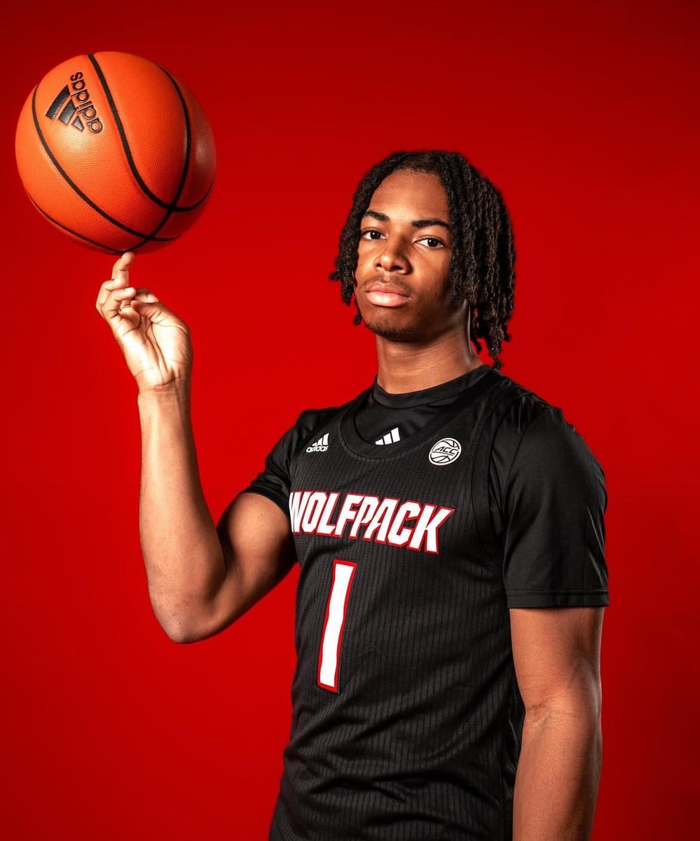 fleischman_noah's tweet photo. 5⭐️ PG Deron Rippey Jr. shared some photos from his NC State official visit.

The nation’s No. 5 recruit will be in attendance vs. UAB tonight. https://t.co/WiT2L74W0p