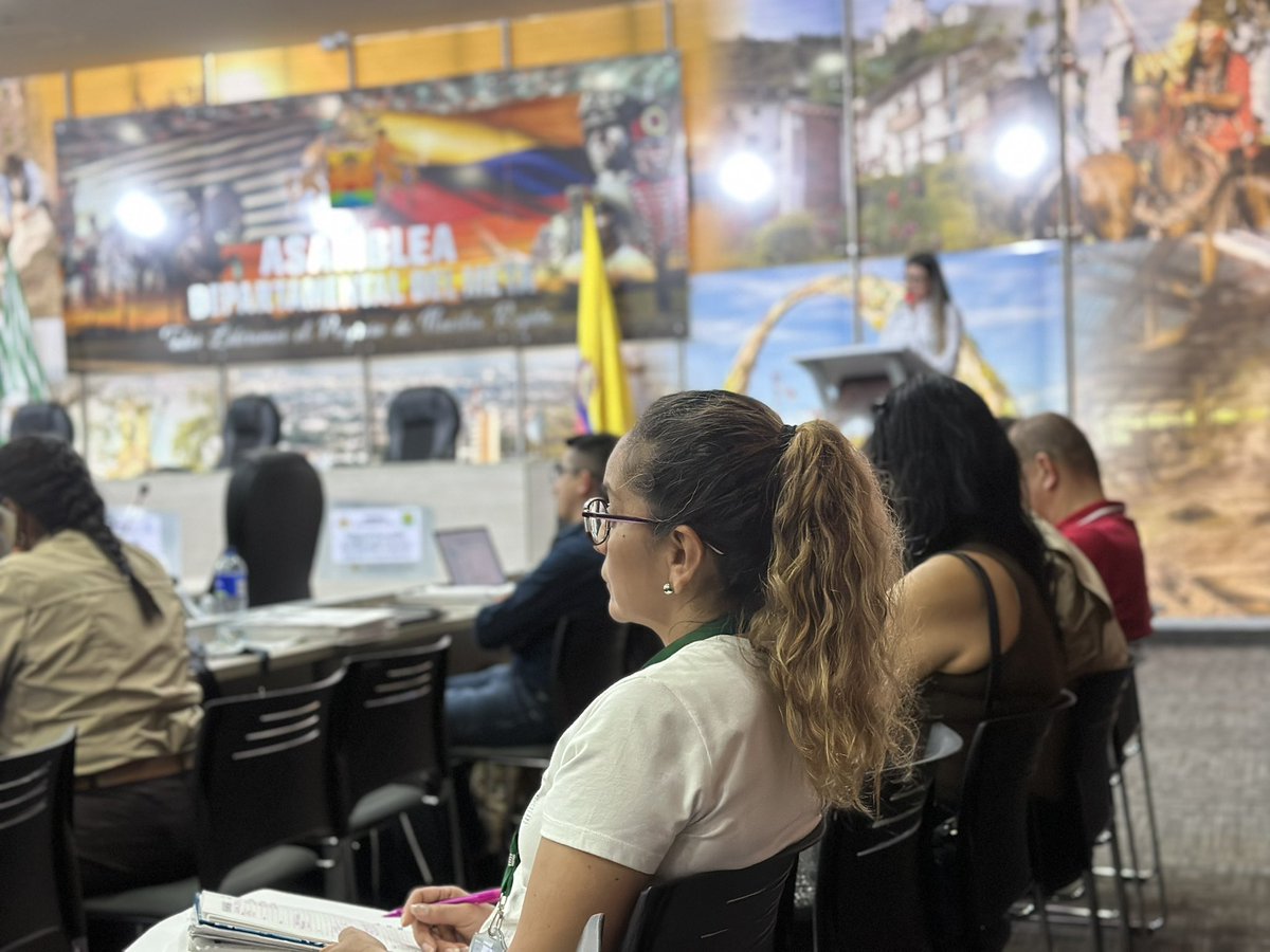 #AEstaHora| En sesión de la Comisión de Hacienda Pública de la <a href="/AsambleaMeta/">Asamblea del Meta</a> a Secretaría de Comunicaciones presentó su Plan Operativo Anual de Inversiones para la vigencia 2026, dando a conocer a la duma los diferentes planes programas y proyectos en materia de comunicación