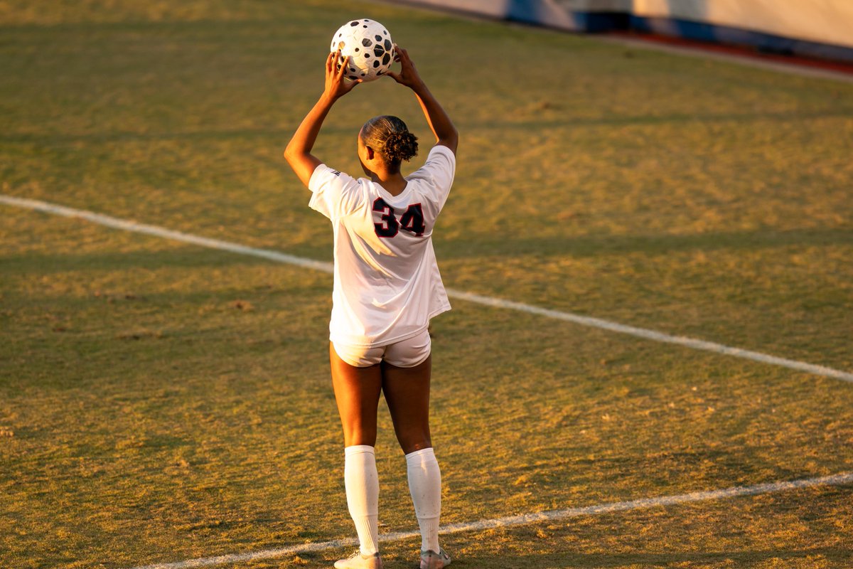 SamfordSoccer's tweet photo. 24 Hours Until Championship Sunday‼️ 

🆚 Mercer
📍 Shauna Yelton Field
🕐 1 PM

#DogDynasty | #AllForSAMford https://t.co/Usks17BYWN