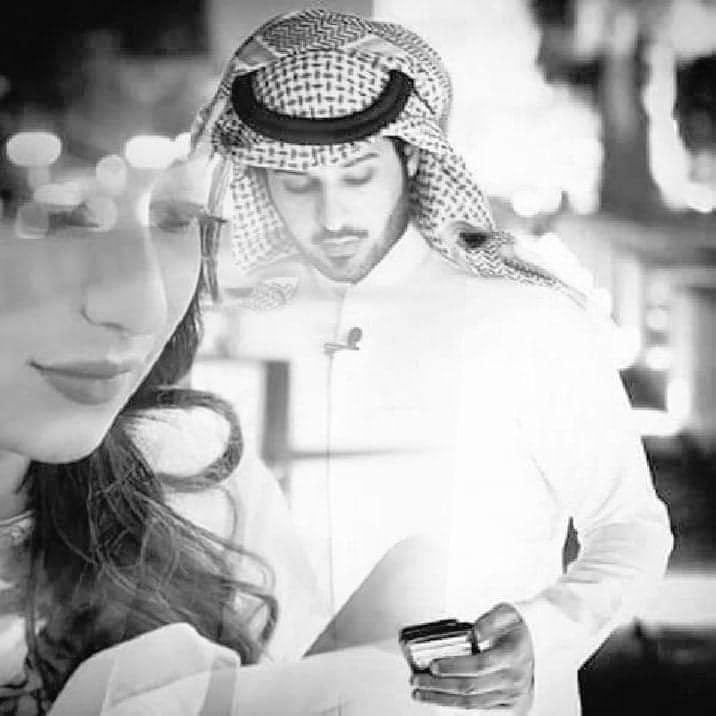 #بوح_آخر_الليل 
ادري وحشتك لو تكابر بصدك 
وادري خيالي ما يفارق خيالك 

وادري حنيني صوب قلبي يحدك 
حتى في بعادي ما تركتك لحالك