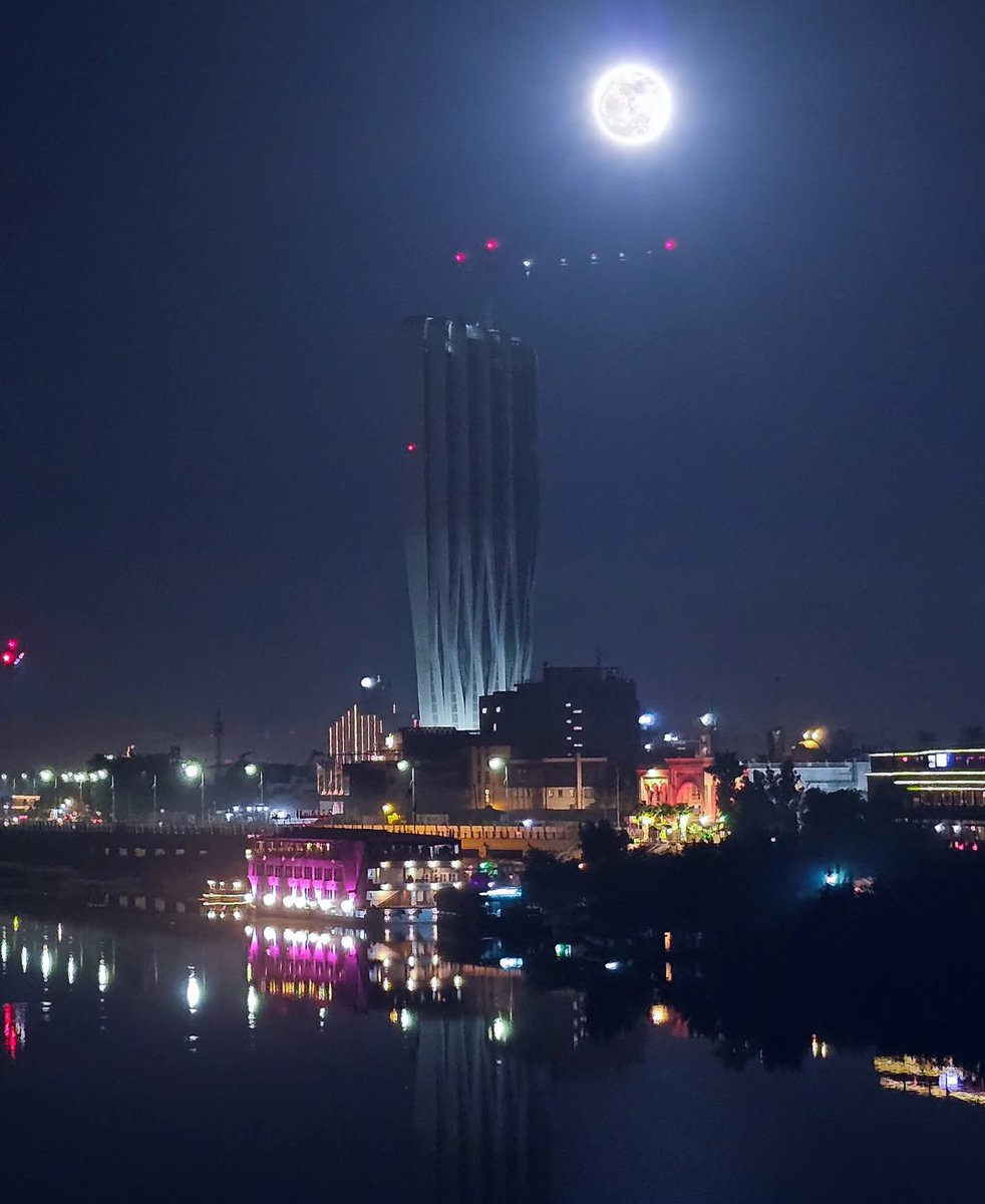 العاصمة بغداد -🇮🇶

أكثر مدينة تغزّل بها الشعراء وعاش فيها العلماء .