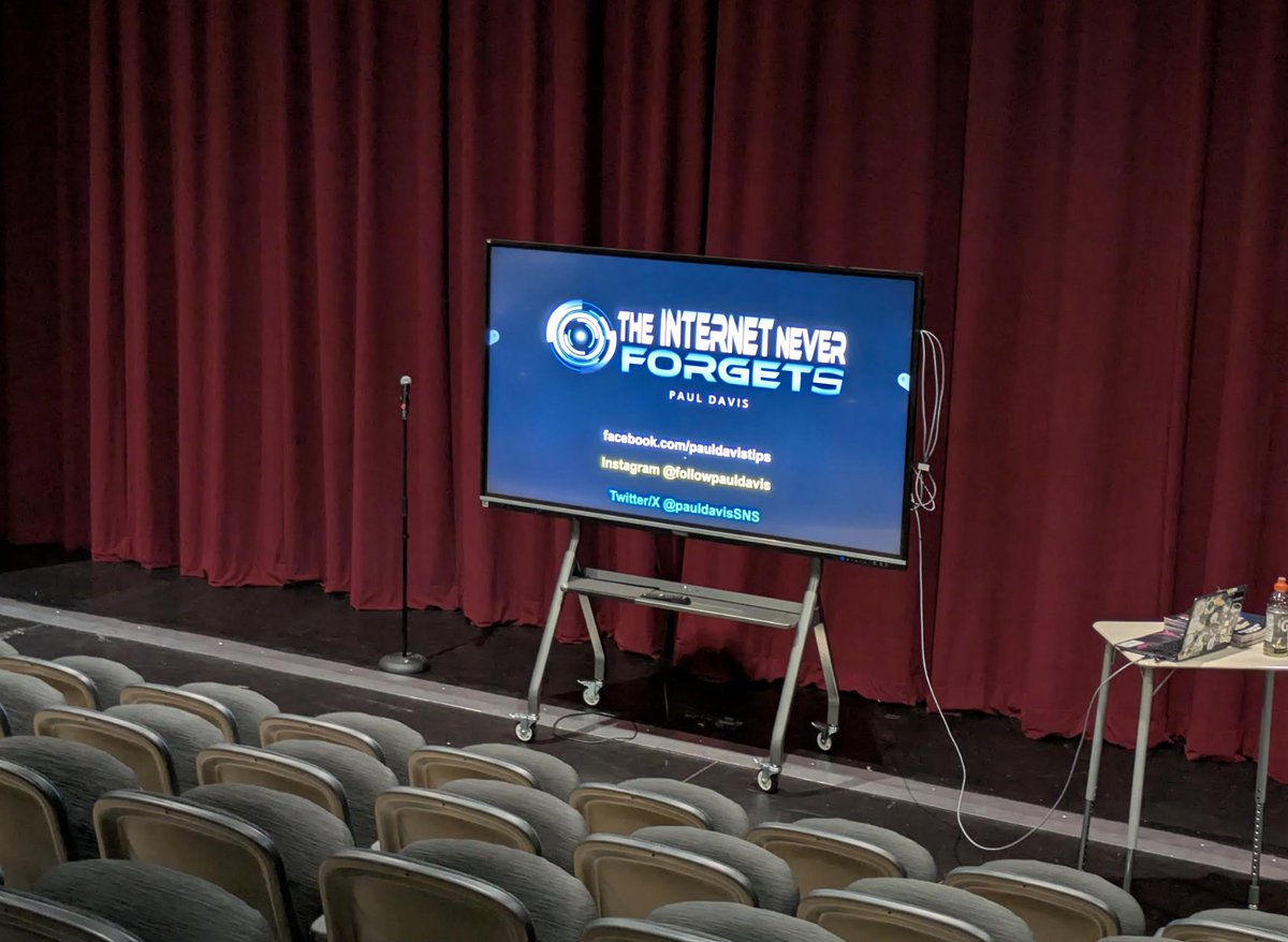 The Calm before the #knowledgestorm 

#privacy 
#socialmedia 
#digitalsafety 

Paul Davis