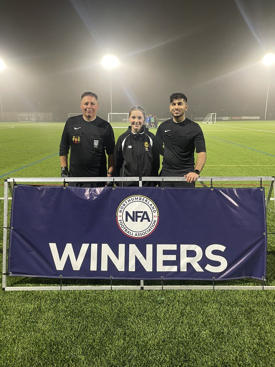 𝗪𝗼𝗺𝗲𝗻’𝘀 𝗙𝗼𝗼𝘁𝗯𝗮𝗹𝗹 𝗙𝗲𝘀𝘁𝗶𝘃𝗮𝗹 | Amazing to welcome 7️⃣ teams and over 8️⃣5️⃣ players to our event tonight!

Thank you to team leads, players and referees for making it a fantastic night of enjoyable football! ⚽️ 

Congrats to Castle United 🏆 

#Madeforthisgame