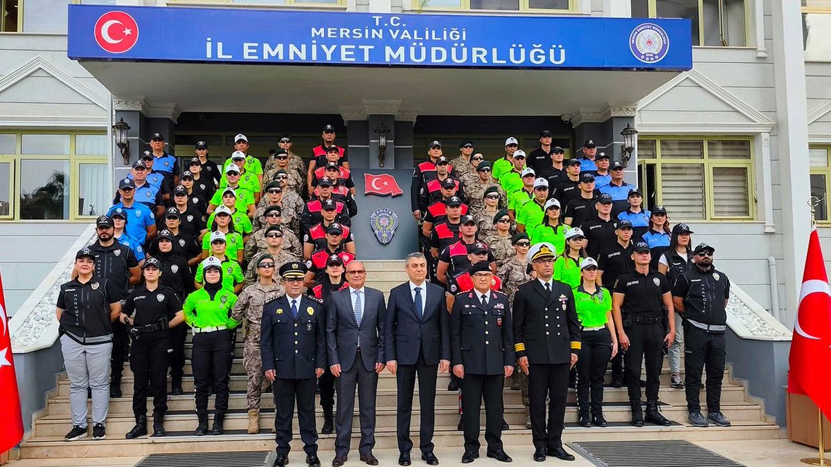 TurkidareHaber's tweet image. Vali Toros; “Suça geçit vermeyeceğiz”

antalyagundem.com.tr/vali-toros-suc…