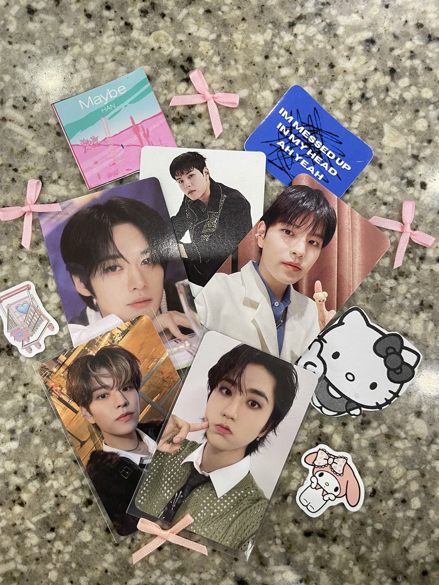 saiyenji's tweet photo. 💝 feedback SUPER positivo para a maravilhosa da vivi (@miviecegs // @viviseungmin) que me entregou esses pcs LINDÍSSIMOS, meus seungsung com tanto carinho e ainda me ofereceu uma tarde muito boa 🥹 obrigada por todo cuidado! amei todos os brindes! https://t.co/A26ov1Wp0E