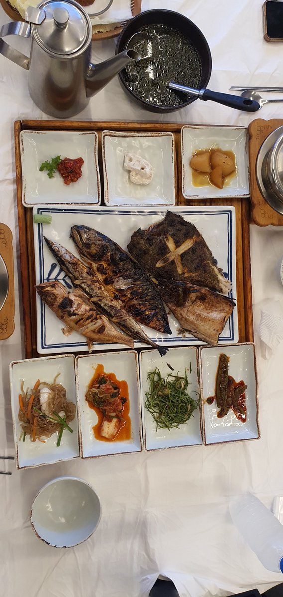 다들 맛점 시작하세요