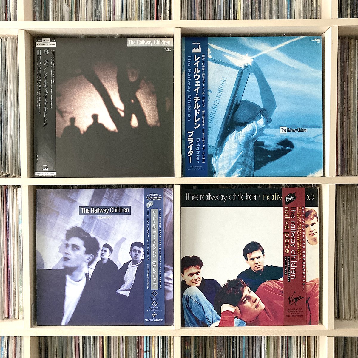 muselection's tweet image. The Railway Children の OBIsession！ [妄想オビ(1st除く)]
札幌はついに積雪で冬到来ですが、厄介なのは電車が線路上で立ち往生する交通障害。
かたや永遠に新鮮な「線路」と言えばレイルウェイ・チルドレン！
敬意と共にアナログの一部に妄想帯を作って巻いてみました！
↓
instagram.com/p/DQx7v5BAdxe/…