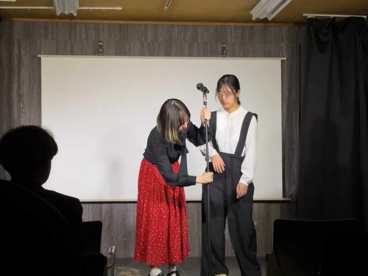 DerbydellaCapit's tweet photo. ①あんまん天然水
②日本大学文理学部落語研究会
③適当に一言書いとくね https://t.co/sRlnHcyPVH