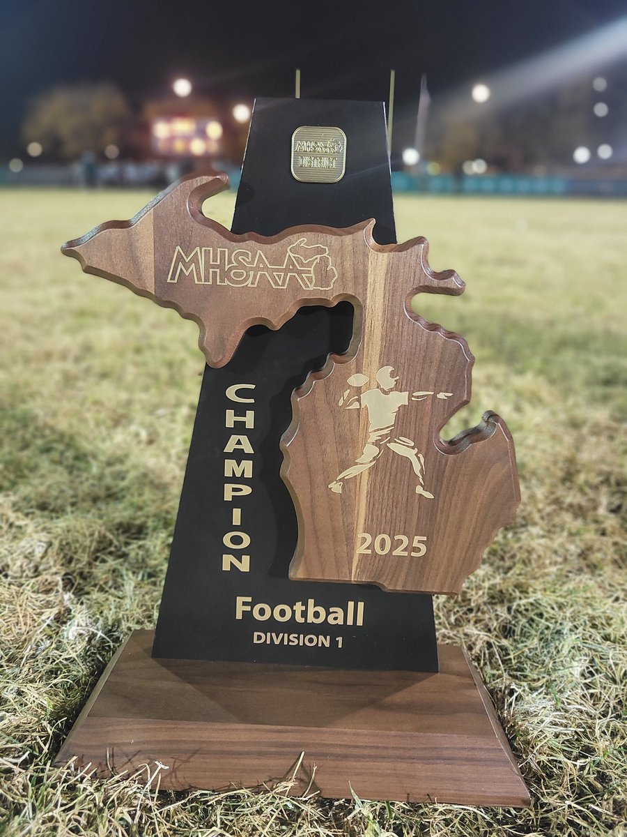 Cass Tech Football tweet media