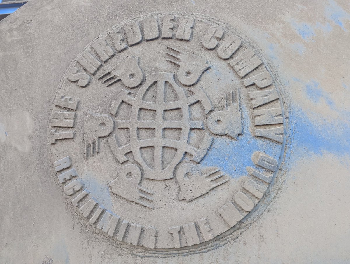 DBMac93's tweet image. Almost everything made out of steel that you use or see, was made from scrap steel that was absolutely destroyed by one of these 🇺🇸🦾 #IMG #Millwright