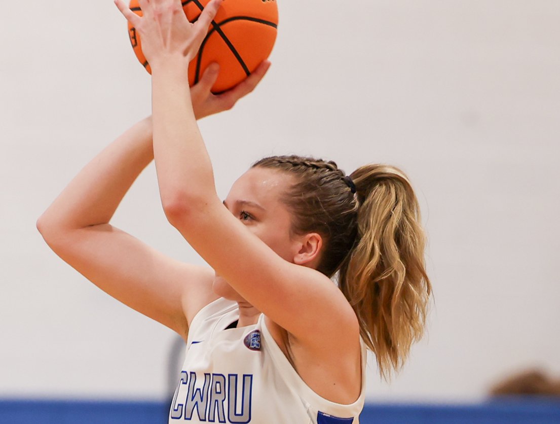 SEASON OPENING WIN!

Emily Plachta dropped a career-high 24 points and Jordyn Call added 14 as the Spartans rolled to an 81-33 win over Rose-Hulman in their season-opening game.

CWRU will face CMS in the MSOE STEM Tip-Off Championship tomorrow.

#CWRU #BlueCWRU #d3hoops