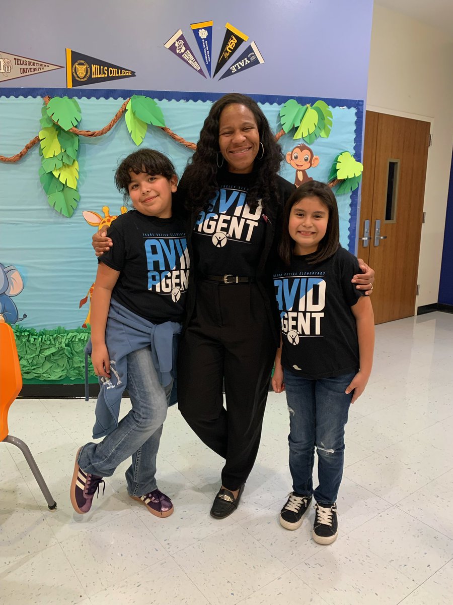 DrAdreanaDavis's tweet image. Our Annual Guzick Family STEAM + AVID Night was a success! 🎉✨
Hands-on exploration. Family learning. Smiles everywhere.
#GuzickGiants #AVIDElementary #STEAMNight @jcrowder08 @GuzickES