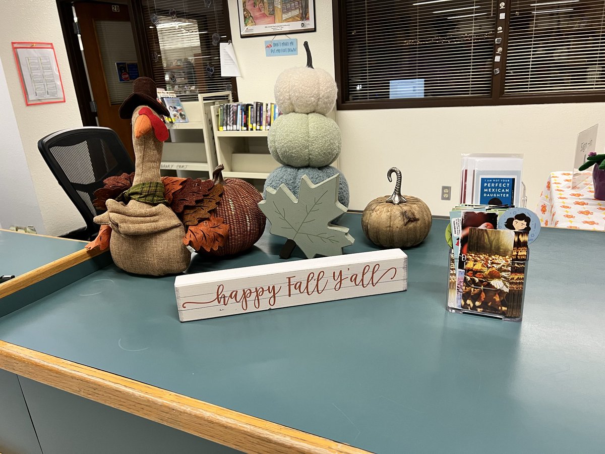 🍂The #Wiggs Library had a great October!  Please see the link to view this year’s monthly library highlights through October.  Happy Fall Y’all!🍁

docs.google.com/presentation/d…