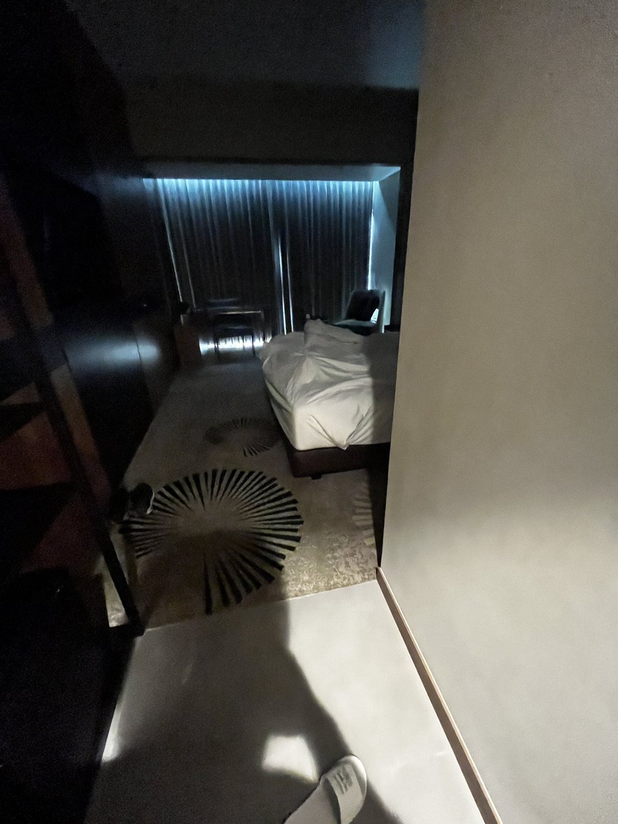 jimmneu's tweet photo. tebak di hotel apa? #gaypekanbaru https://t.co/N99TUBIBBp