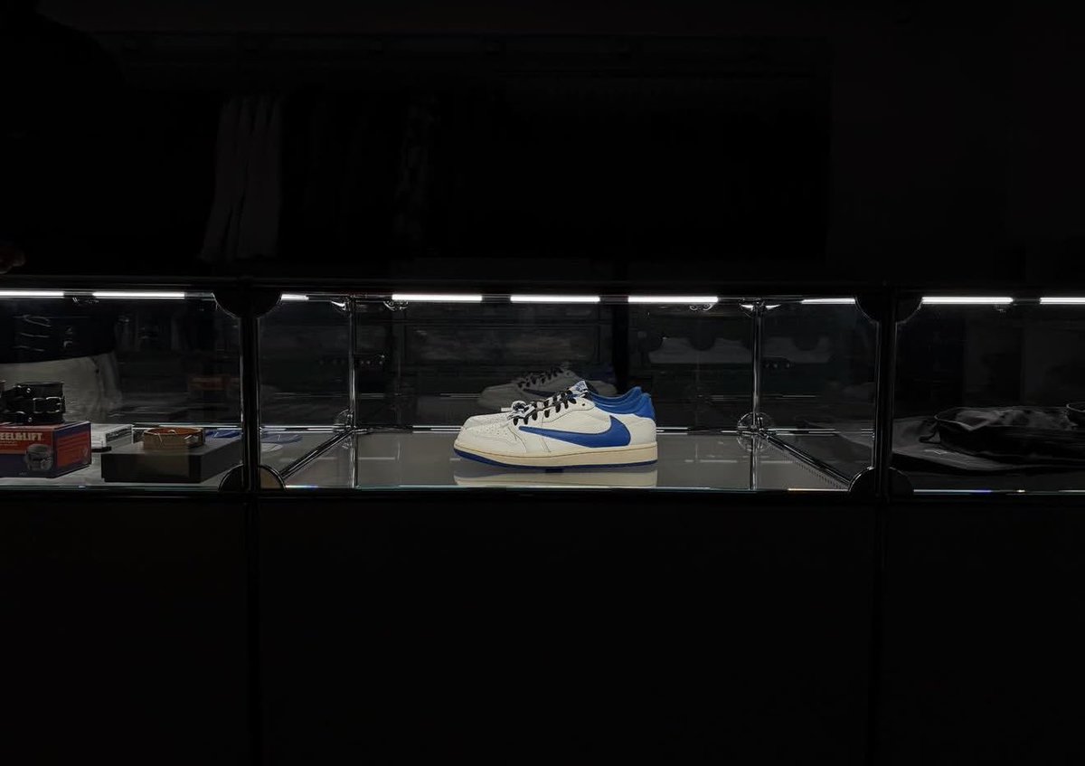 𝐔𝐏 𝐓𝐎 𝐃𝐀𝐓𝐄 on X