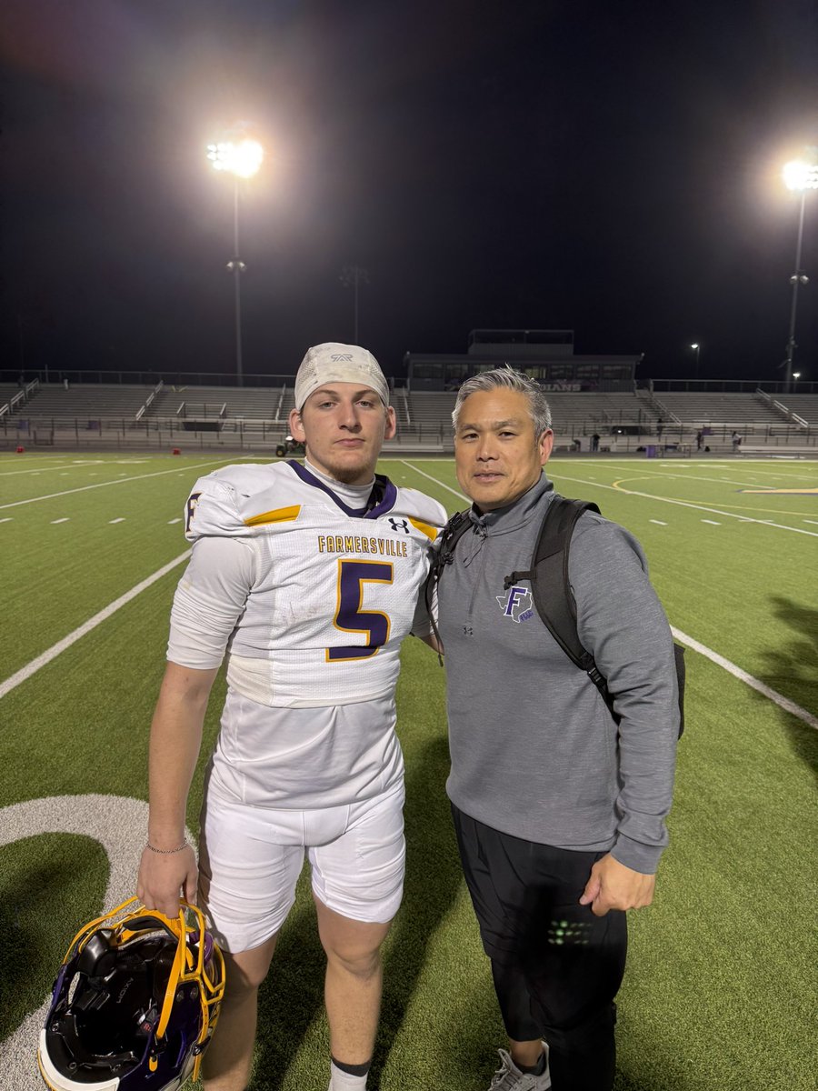 Levi_McAbee's tweet image. I’ll be posting final junior season highlights on Sunday. Shout out to my guys up front, my coaches, and teammates for helping me achieve the results I have to this point. 

#BROTHERHOOD 

Jr. szn: 
121/209 (58%) 1,771 passing with 17 passing tds and 8 ints. Had another 241…