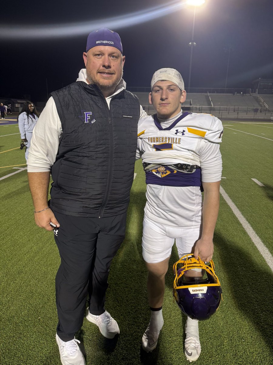 Levi_McAbee's tweet image. I’ll be posting final junior season highlights on Sunday. Shout out to my guys up front, my coaches, and teammates for helping me achieve the results I have to this point. 

#BROTHERHOOD 

Jr. szn: 
121/209 (58%) 1,771 passing with 17 passing tds and 8 ints. Had another 241…