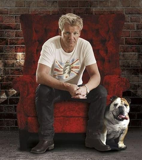 LunarSaltstice's tweet photo. #HotelHell
I just found out while watching Hotel Hell w/ my partner that Gordon Ramsay had a dog named Rumpole and I thought that was so cute then I found out that the dog passed away in ~2019
Can someone clarify how the dog's face changes please thanks https://t.co/9pR3deAADX