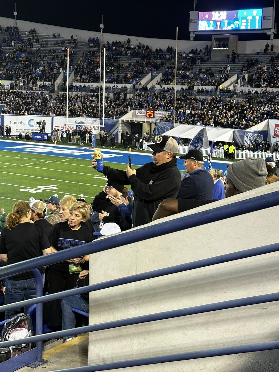 Marshalldahorse's tweet image. Me too bro. Me too. #Expand #BKKAK