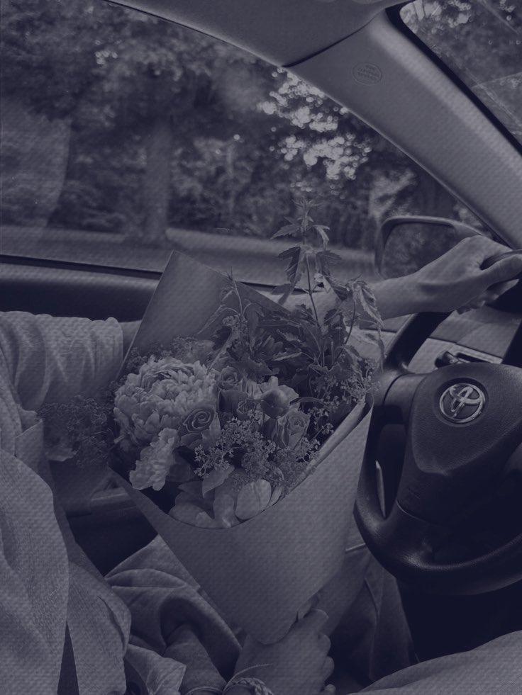 wraithymn's tweet image. ⠀

Hari ini, kasih surprise buat kesayangan aku yang lagi berulang tahun🥰

Happy birthday to the woman who makes my world brighter. Wishing you the best on your special day, baby. I always love you no matter what. ❤️

⠀