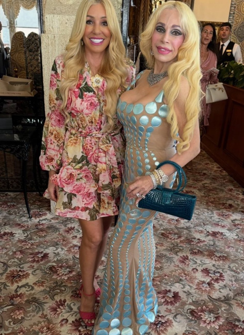 G5M5YQDW4AA8f1Q?format=jpg&name=large