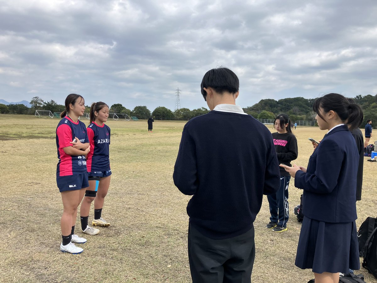 ClubAzalea's tweet image. #袋井高校 の授業｢総合探求講座｣で
インタビューを受けました！🎤
「スポーツ選手が良いパフォーマンスをするために意識していること」や
「モチベーションの保ち方」についてお話ししました✨️

#髙木沙環（#ヤマハ発動機株式会社）
#西夏穂（#静岡産業大学）

#アザレア・セブン #女子ラグビー