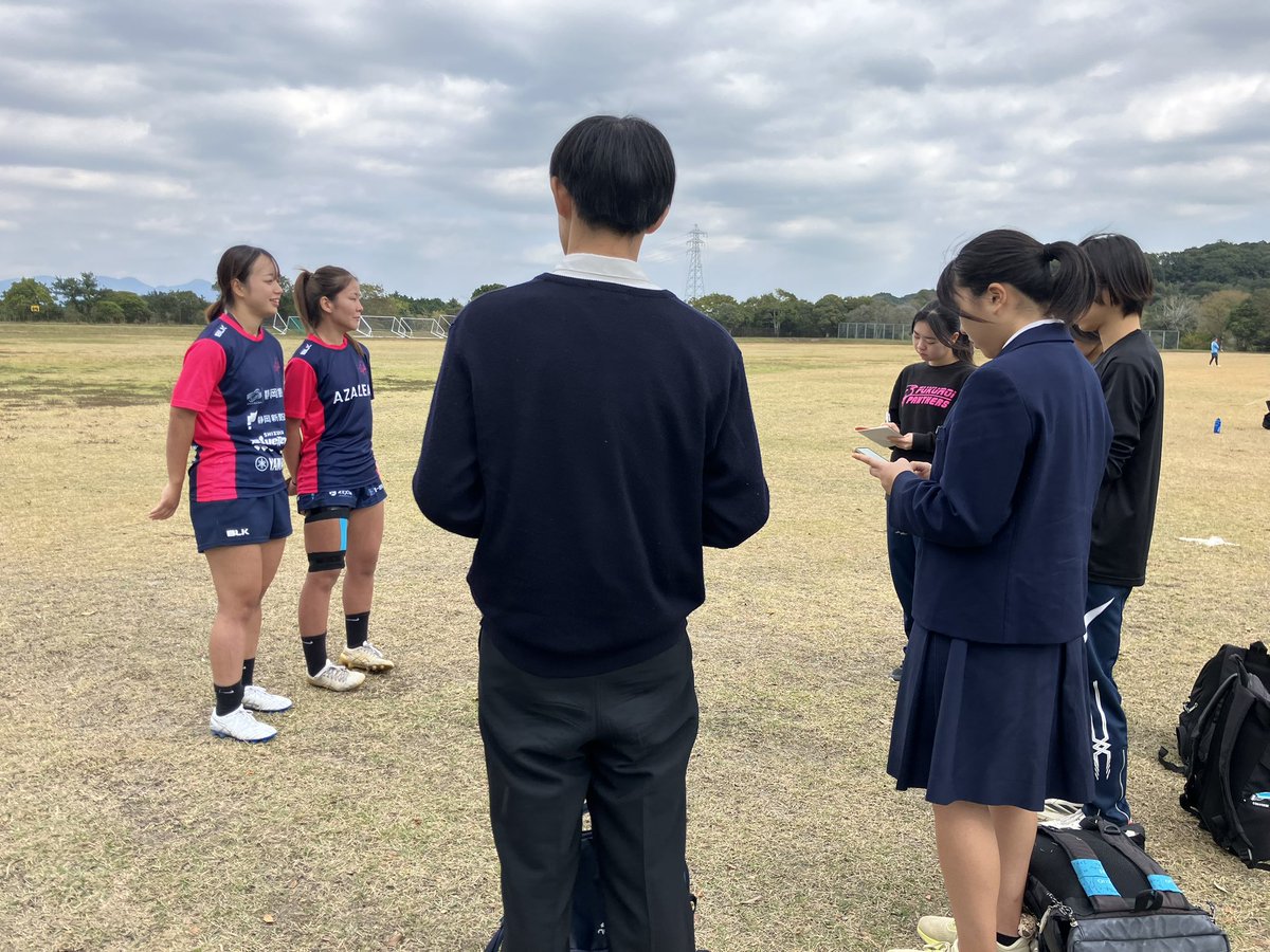 ClubAzalea's tweet image. #袋井高校 の授業｢総合探求講座｣で
インタビューを受けました！🎤
「スポーツ選手が良いパフォーマンスをするために意識していること」や
「モチベーションの保ち方」についてお話ししました✨️

#髙木沙環（#ヤマハ発動機株式会社）
#西夏穂（#静岡産業大学）

#アザレア・セブン #女子ラグビー