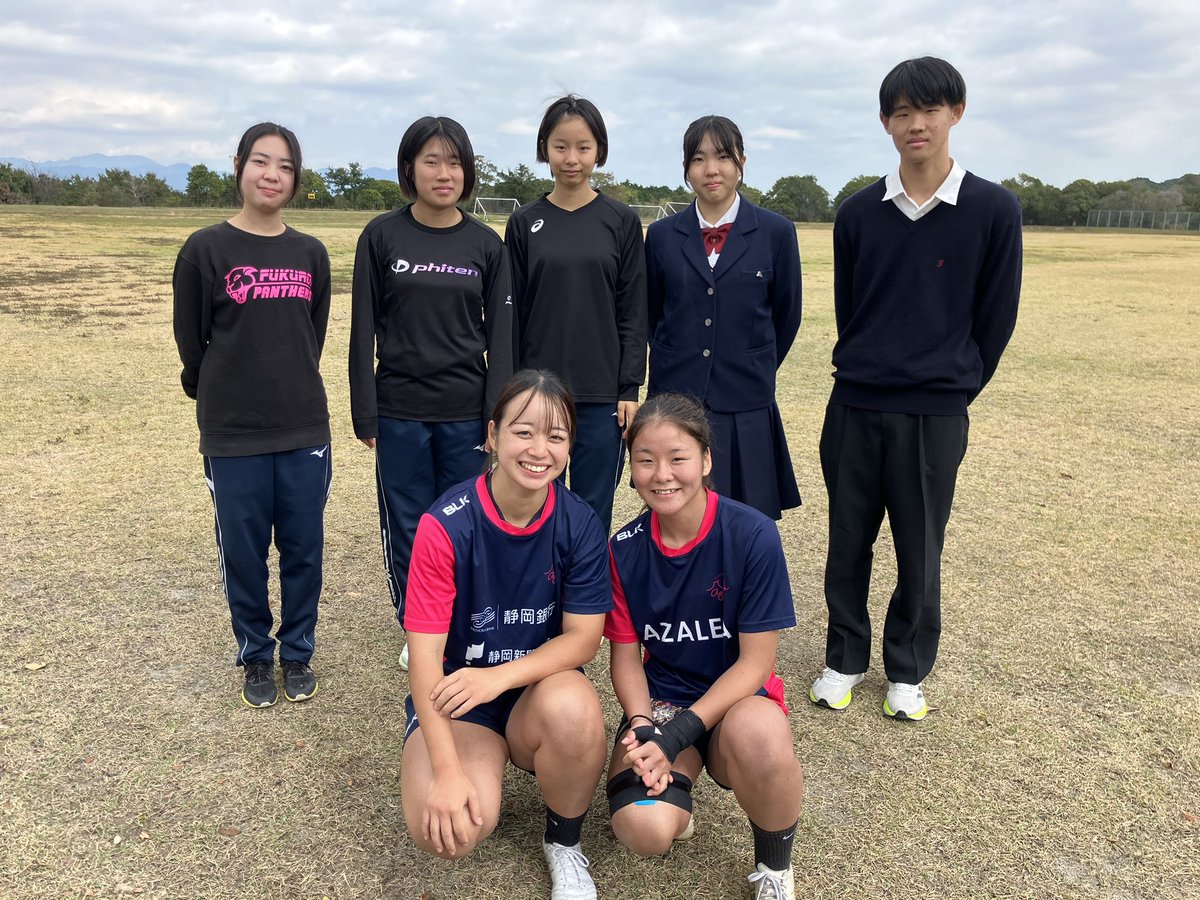 ClubAzalea's tweet image. #袋井高校 の授業｢総合探求講座｣で
インタビューを受けました！🎤
「スポーツ選手が良いパフォーマンスをするために意識していること」や
「モチベーションの保ち方」についてお話ししました✨️

#髙木沙環（#ヤマハ発動機株式会社）
#西夏穂（#静岡産業大学）

#アザレア・セブン #女子ラグビー