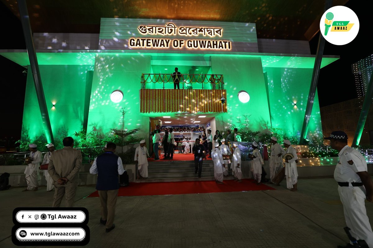 Tglawaaz's tweet image. #PHOTO || Union Finance Minister Nirmala Sitharaman inaugurated the Brahmaputra Riverfront Development Project  in Assam .

#NirmalaSitharaman #AssamDevelopment #BrahmaputraRiverfront #TataSemiconductor #MakeInIndia  #NorthEastIndia #IndianEconomy #AssamNews
#tglawaaz