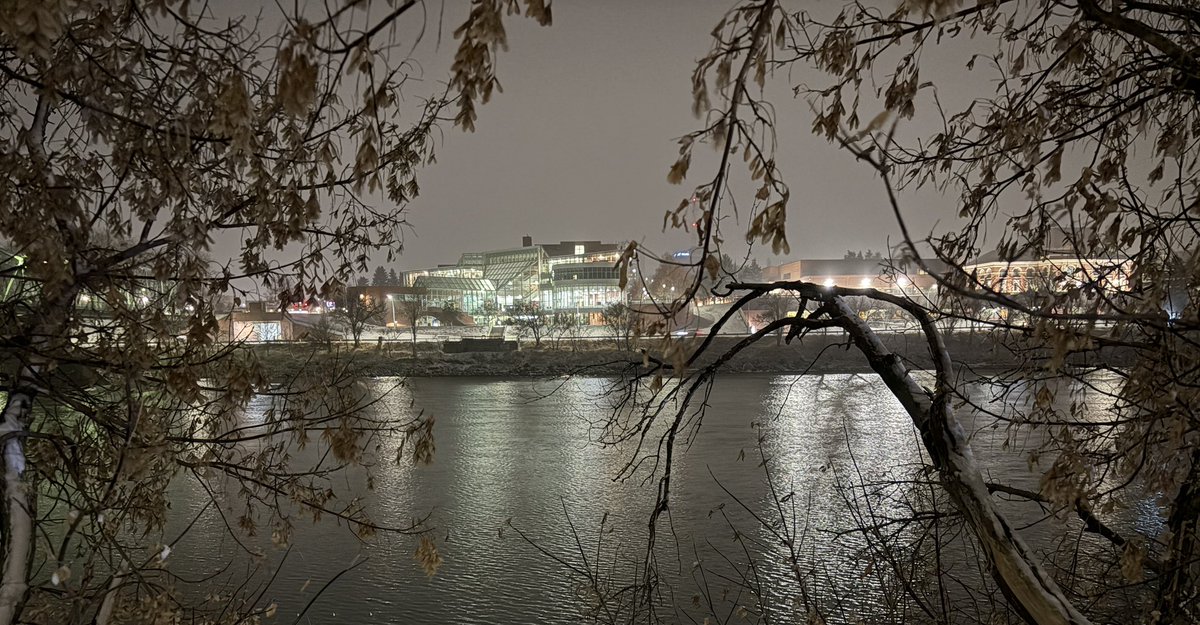 Friday night. The snow is here. #sharethetrailmh #medhat #autumninalberta #southsaskatchewanriver