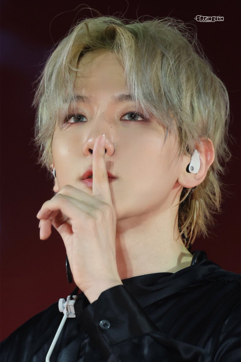 hyuneeloveya's tweet photo. #2025MAMAVOTE #백현 #BAEKHYUN https://t.co/WuHwuscFa4