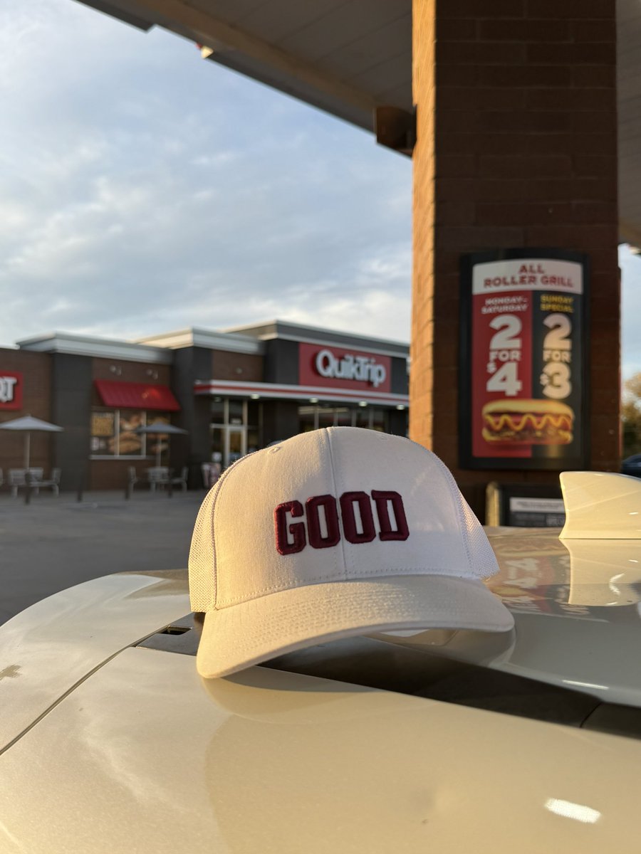 aggiehottakes's tweet image. Stopping at only the best refueling station, QT, on our way up to Missouri to watch #TheModel be proven wrong as A&amp;amp;M blows the doors off Mizzou. @JoshPateCFB of course won’t be wrong once this happens, as the coaches and players of Mizzou and/or refs will let him down #Immunity