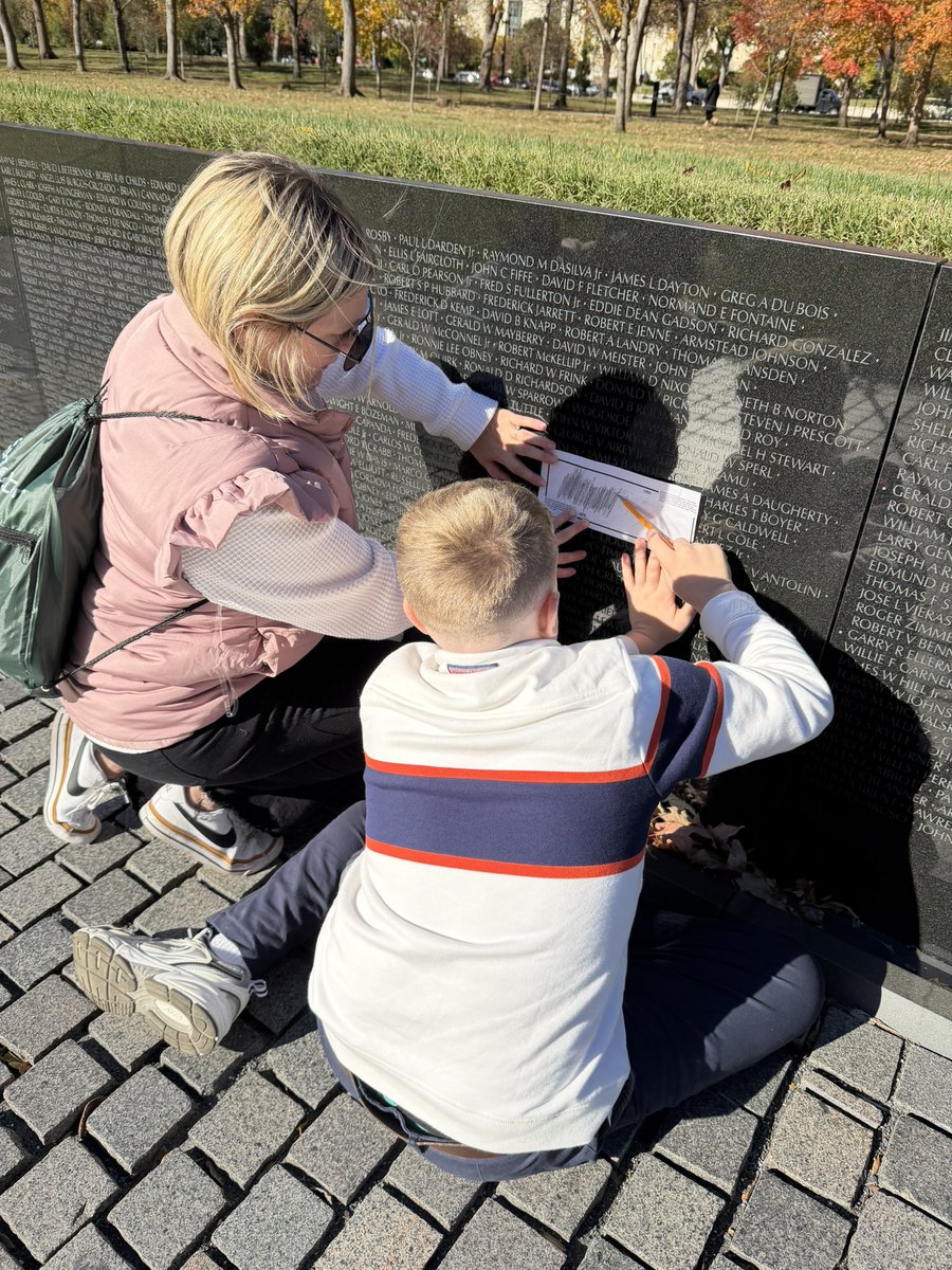 harmonbus2 tweet media