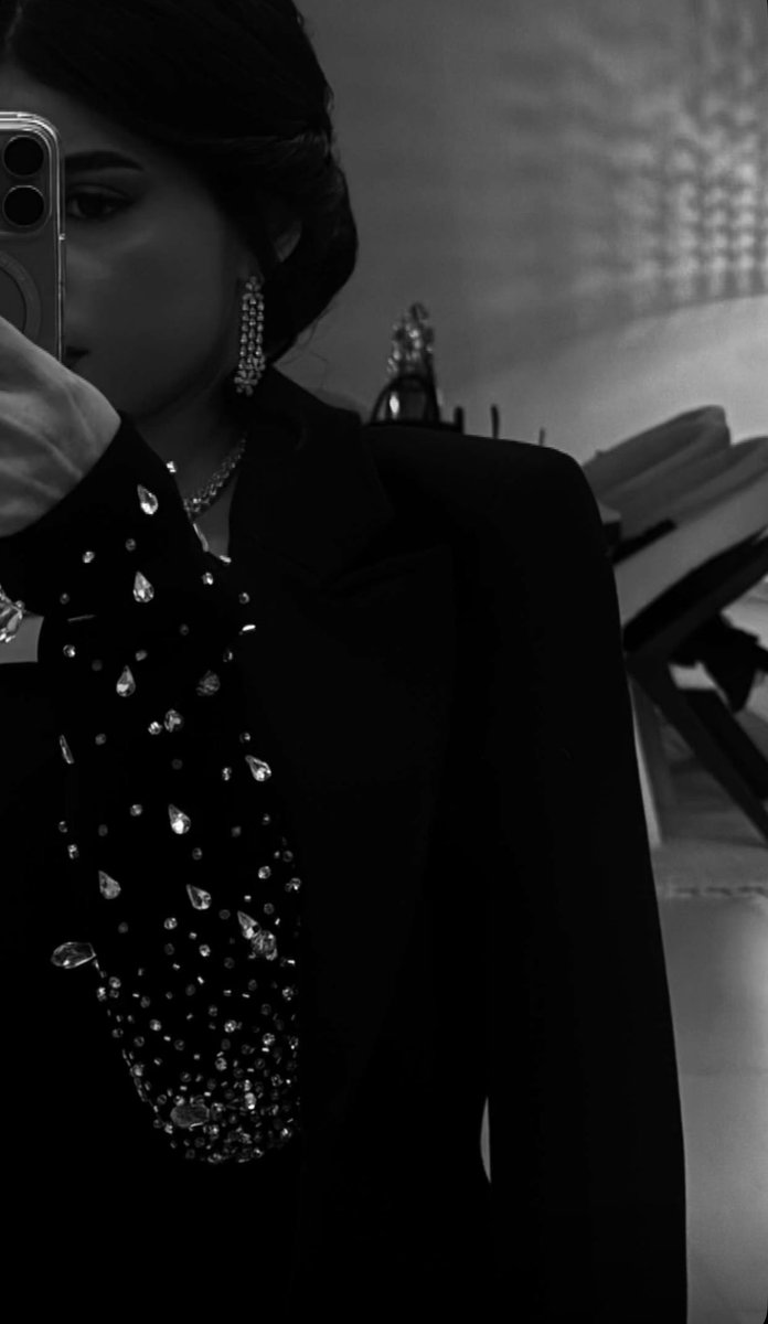 الله 🥹🩶🖤🤍