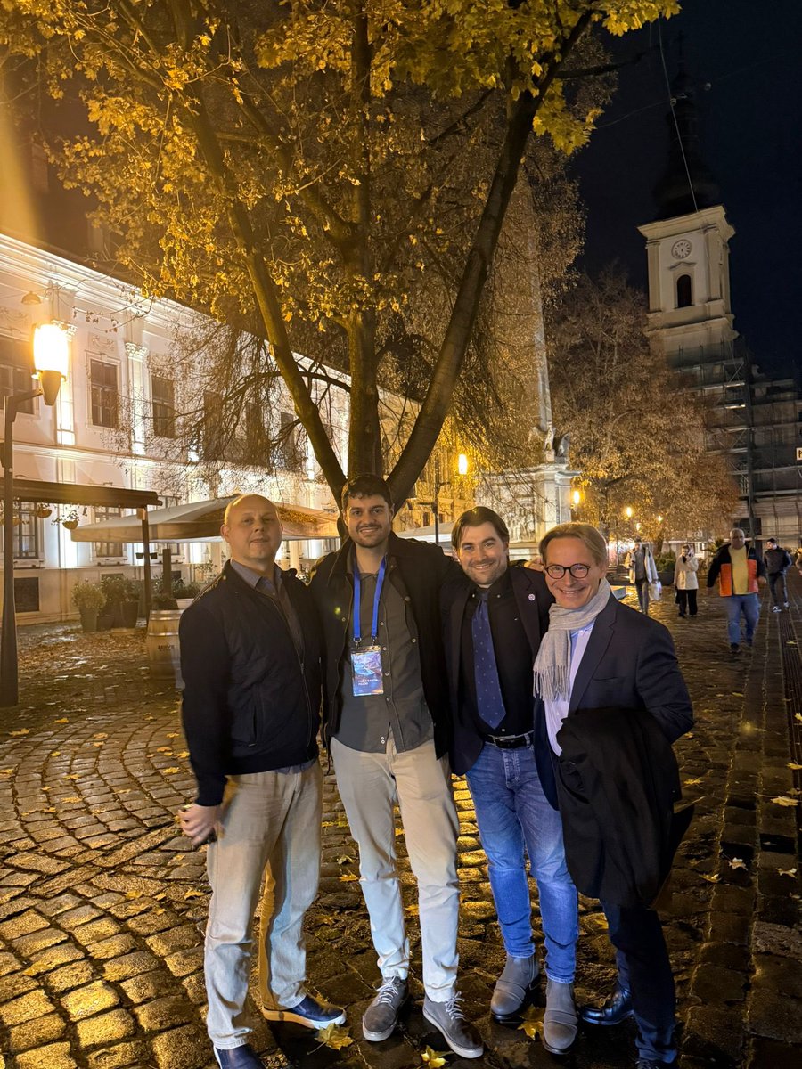 Today I had a full day in Cluj-Napoca:
• A keynote lecture on microsurgery of spinal dural AVFs
• Live demonstrations of a carotid approach in a living rodent model and an end-to-side anastomosis
•A workshop dinner
And we still have energy for tomorrow! #microsurgery #EANS
