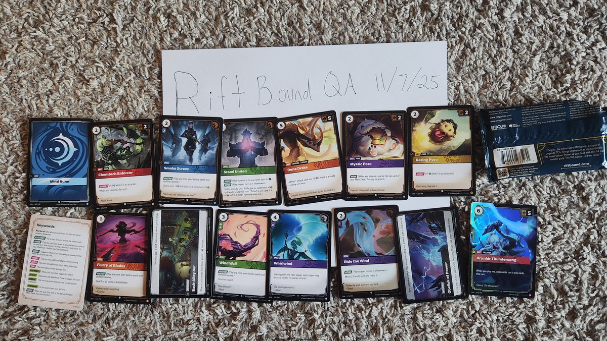 evankolin's tweet photo. @davetron I bought 3 loose packs fron my LGS and got 2 affected packs https://t.co/xTykbis9W3