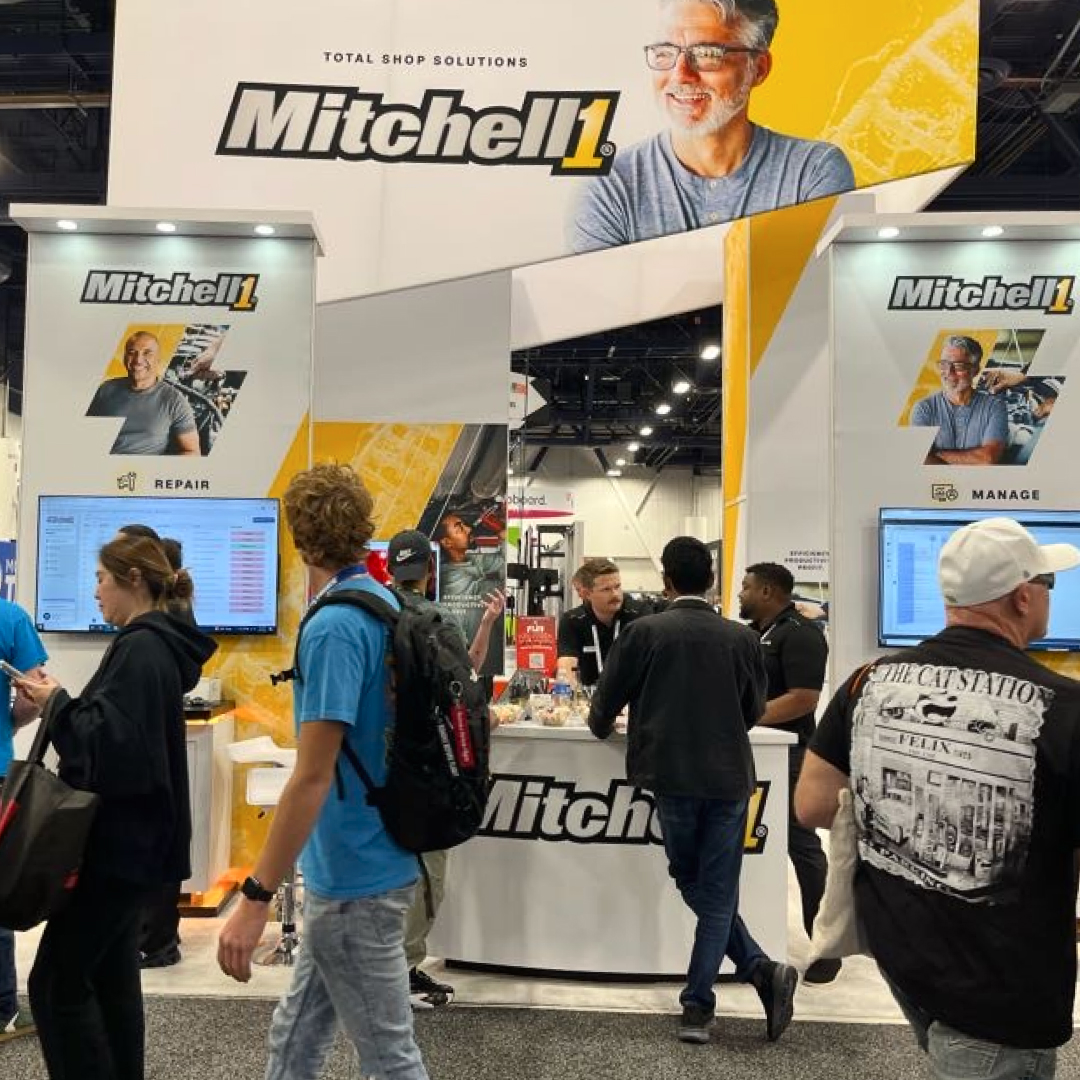 Mitchell1's tweet image. Wrapping up a fantastic week at SEMA and AAPEX! The energy on the show floor was incredible—our customers were pumped to check out Mitchell 1’s latest features. They can&apos;t wait to start using them at their shops. 🚗✨  na2.hubs.ly/H01-ppv0 

#Mitchell1 #AutoTech #NewFeature