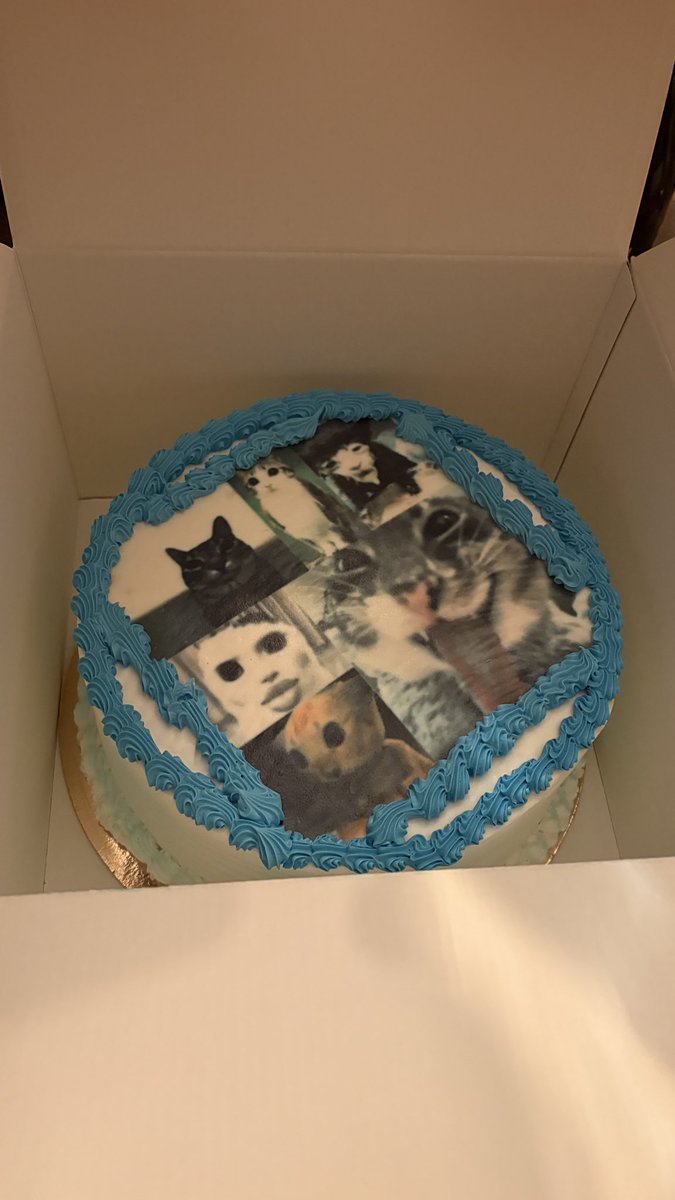 miky894_'s tweet photo. guettez mon gateau pour mon #lui https://t.co/Kj5DafxsDg