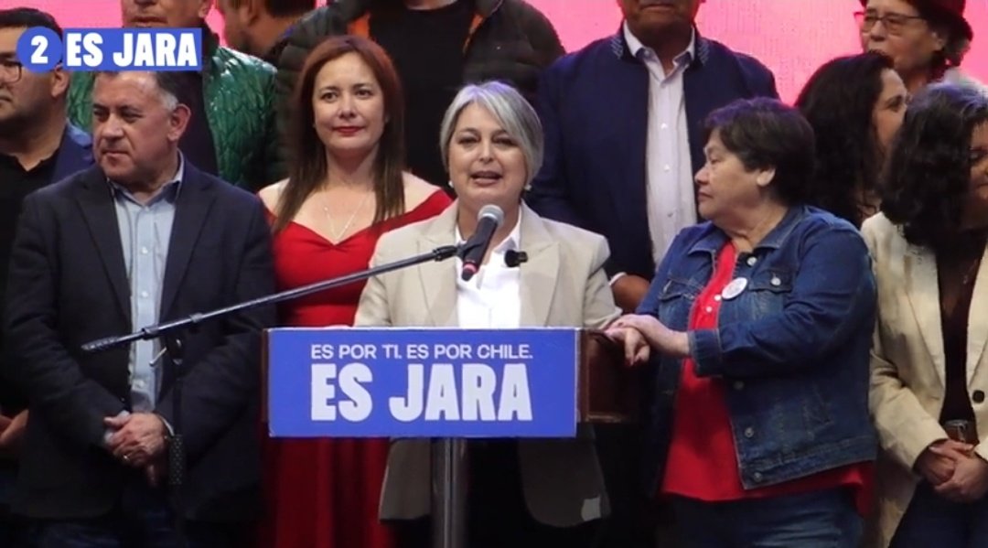 surpatagon's tweet image. 🔴Ahora: Multitudinario acto de cierre de campaña en #Concepción de Jeanette Jara.

#Vota2VotaJara ✌️😉