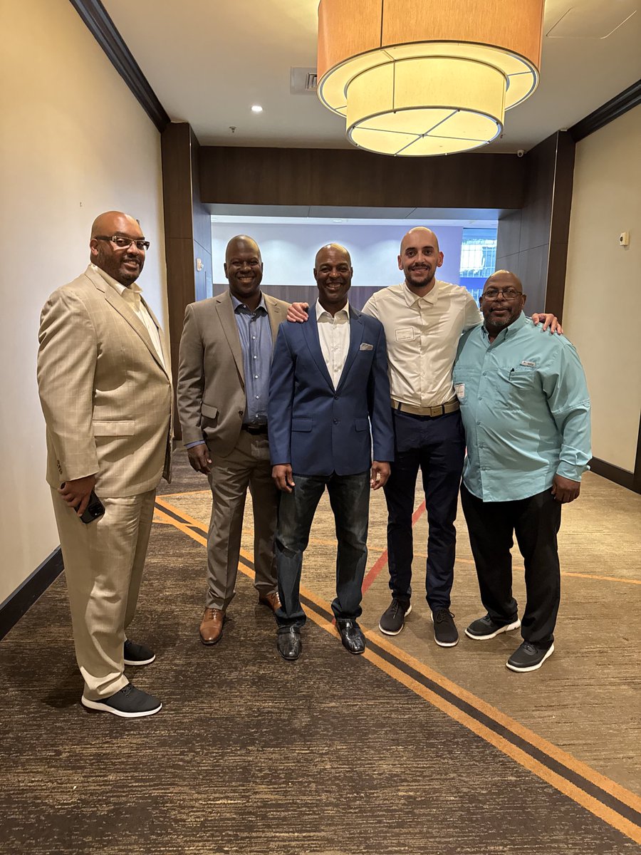 ArmannB's tweet photo. Buck O’Neal Scouts/Coaches Association! A’s https://t.co/gKkB3O3EmZ