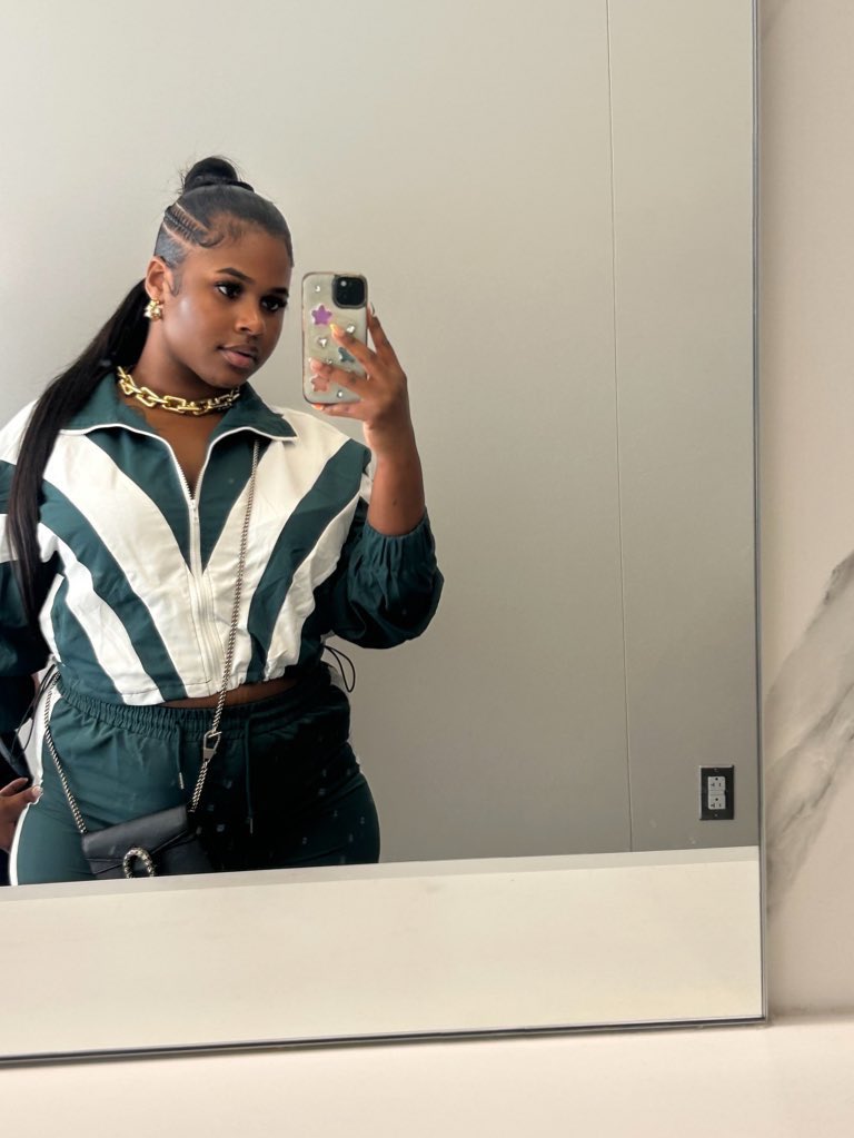 _EmaniMilan's tweet image. More flights, less problems 😅✈️