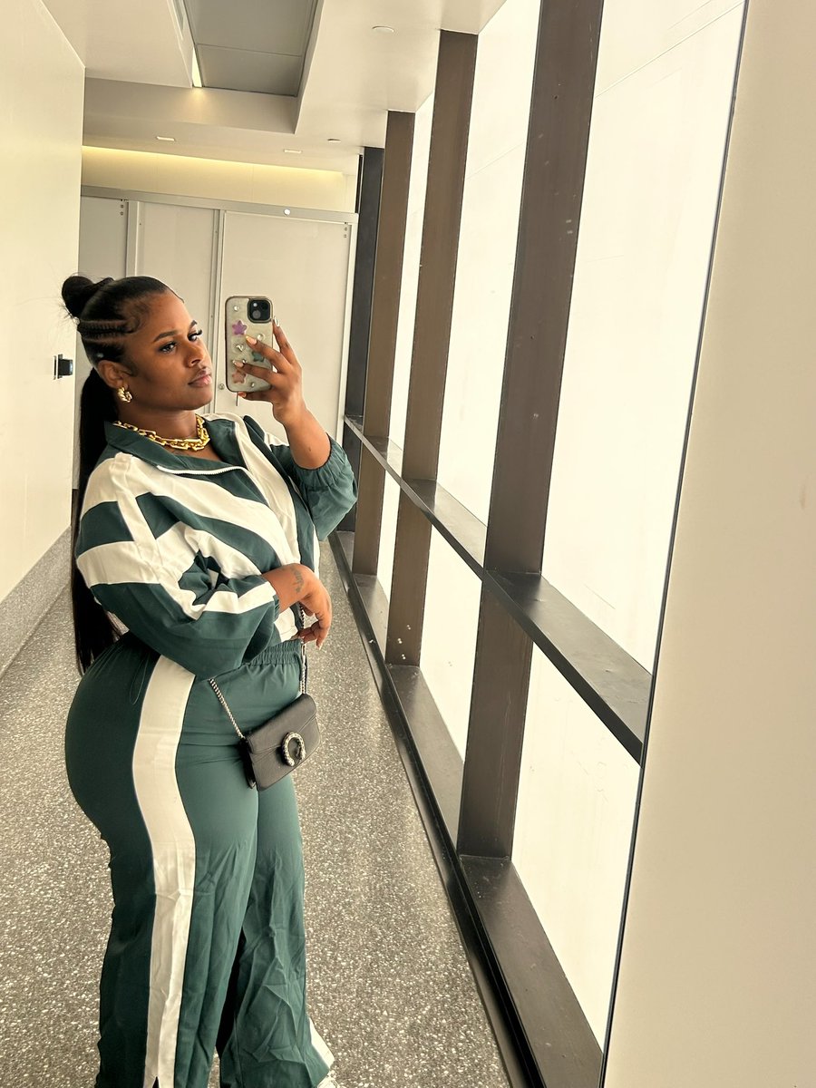 _EmaniMilan's tweet image. More flights, less problems 😅✈️