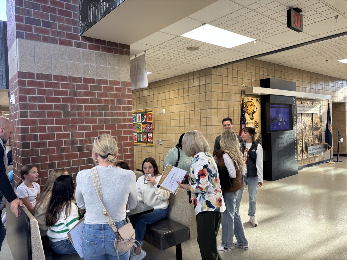 Central Middle tweet media